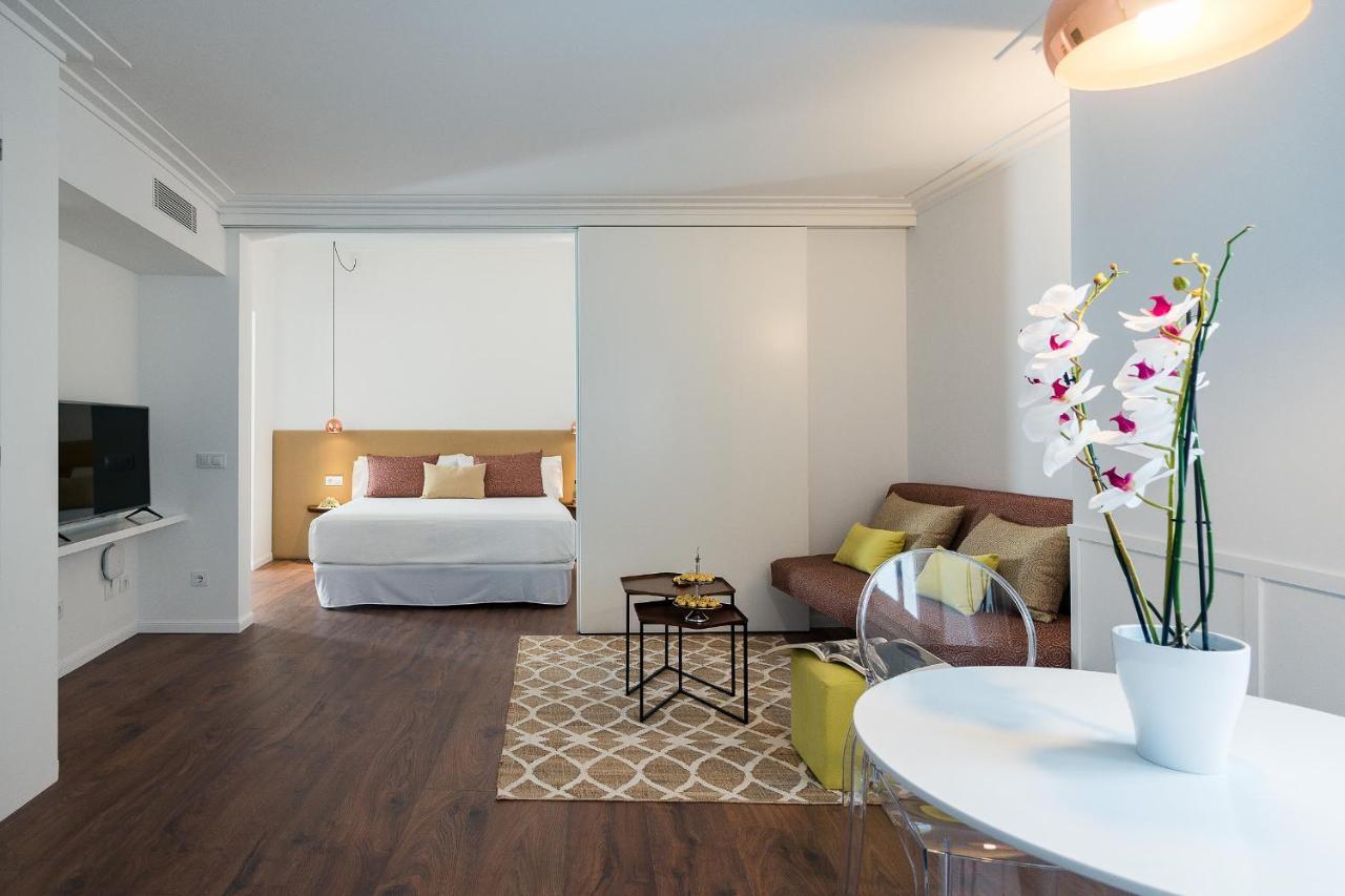Divina Suites Hotel Boutique - Adults Only シウタデリャ エクステリア 写真